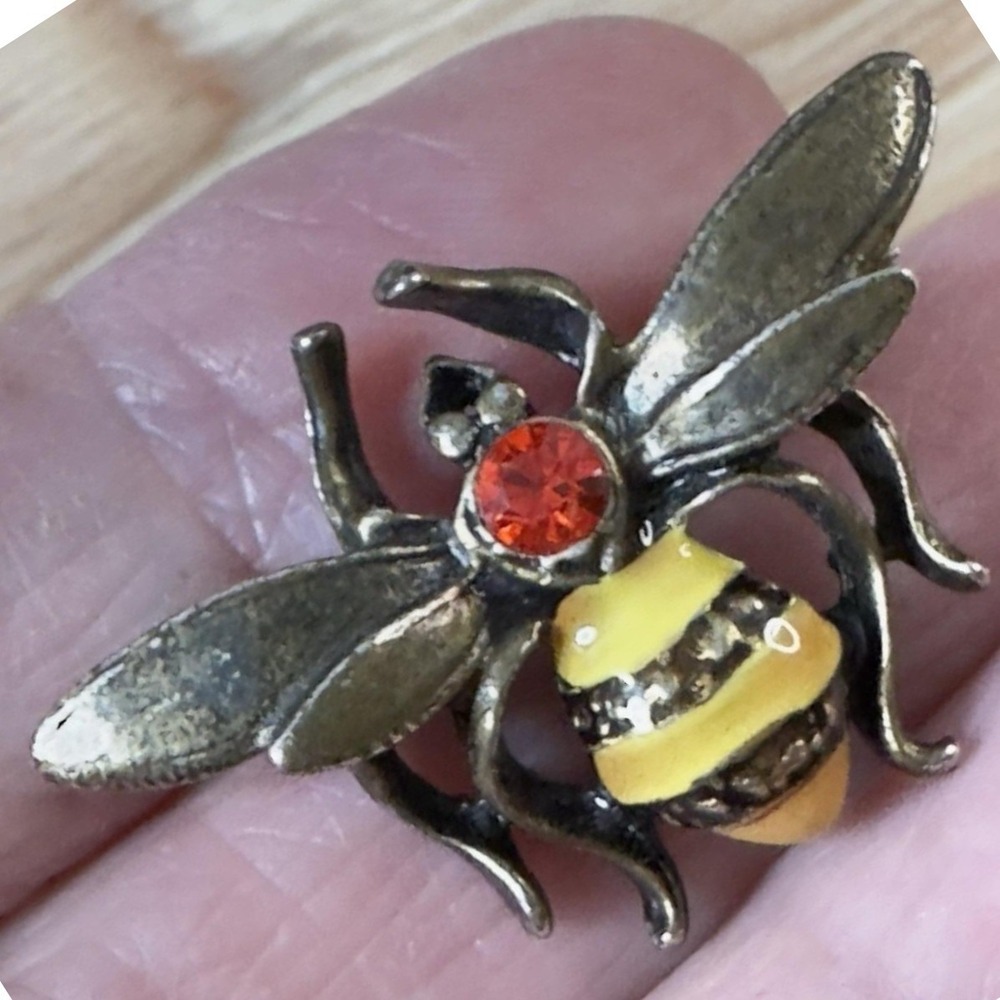 Vintage Bee Brooch Gerald YOSCA Yellow Black Enamel Red Rhinestone Pin 1.5" x 1"
